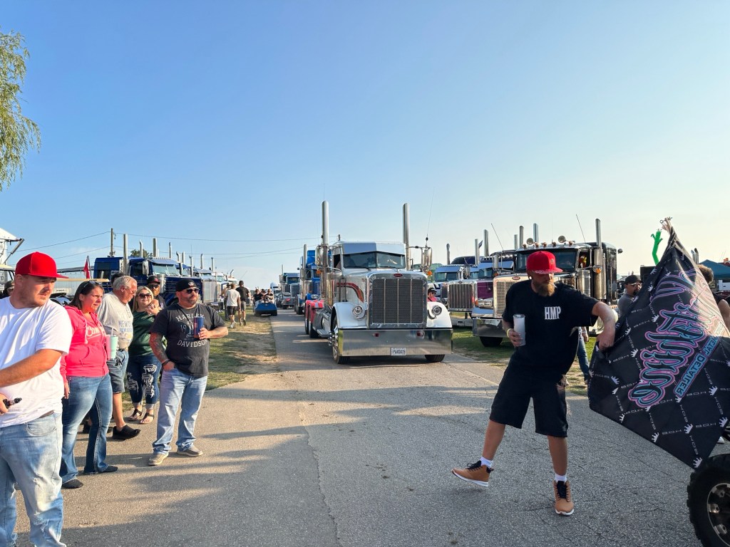 Big Rigs Truck Show Photos